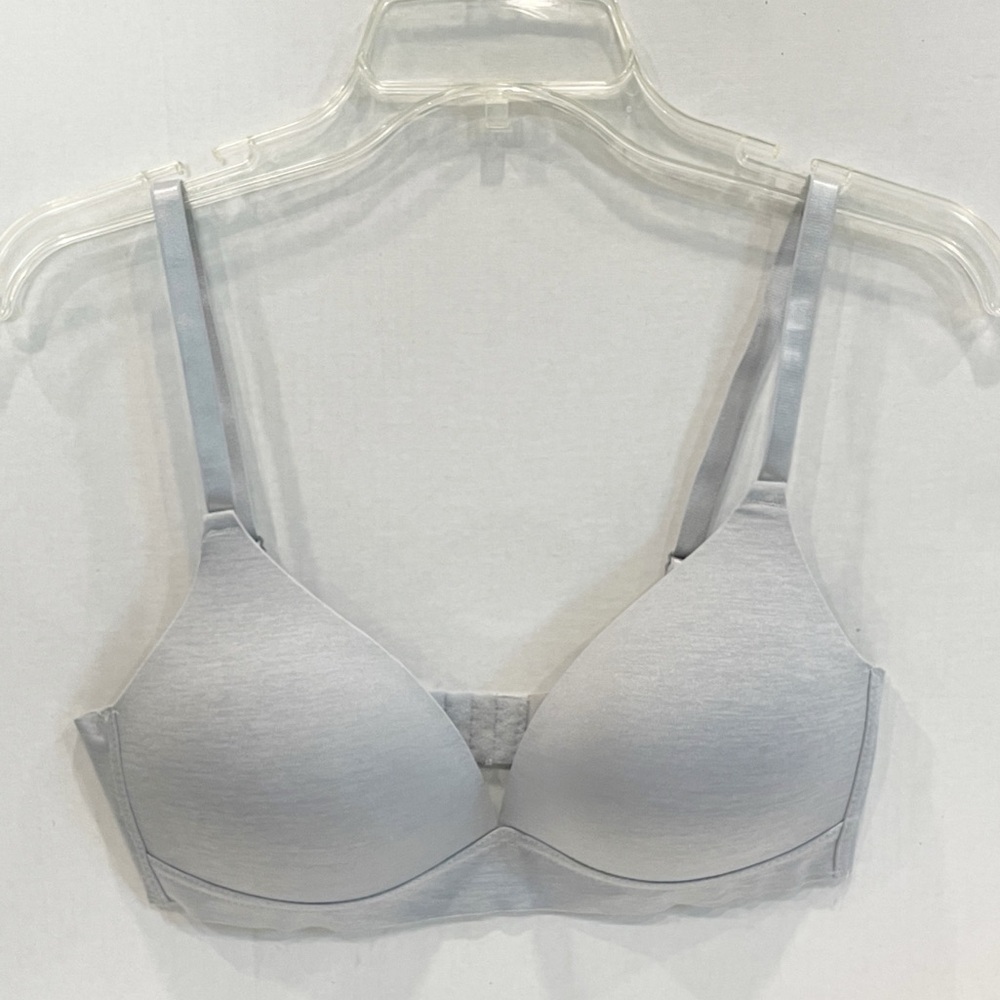 STRM Line‎ Womens Sz 36C T-Shirt Wireless Bra Light Gray